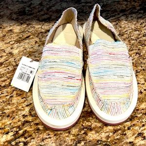 Sanuk women’s size 9 Donna St Summer Corduroy slip on